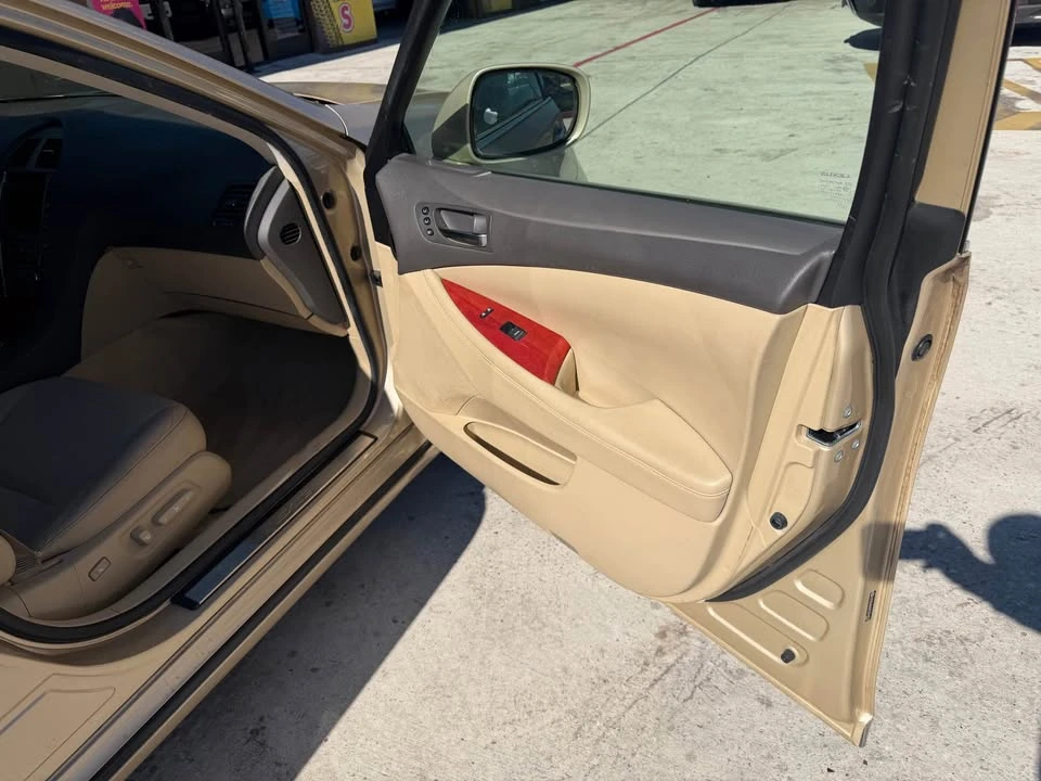 2007 Lexus ES 5th Gen - Image 11 of 15