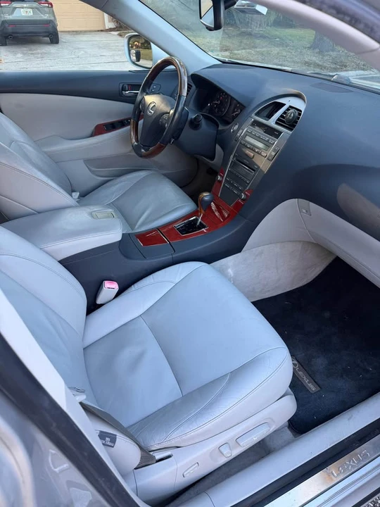 2007 Lexus ES 5th Gen - Image 6 of 11