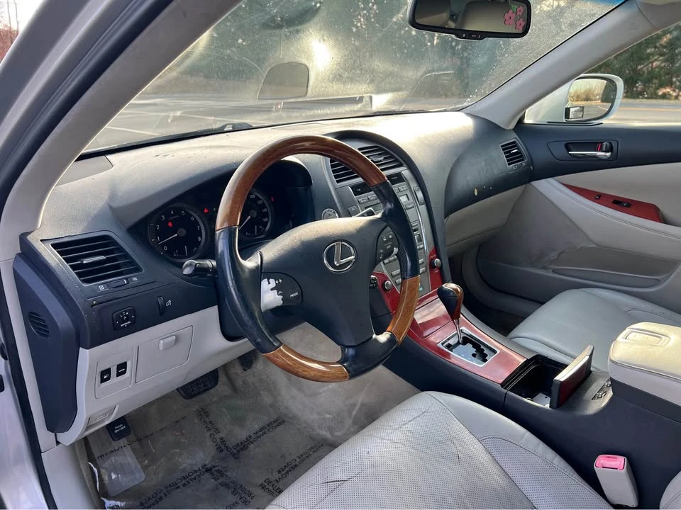 2007 Lexus ES 5th Gen - Image 14 of 15
