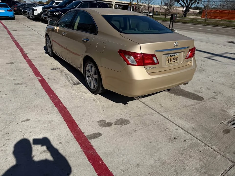 2007 Lexus ES 5th Gen - Image 4 of 15
