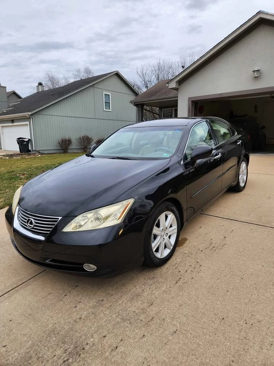 2007 Lexus ES 5th Gen - Image 3 of 12