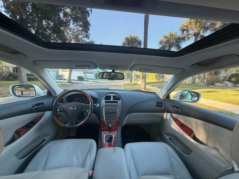 2007 Lexus ES 5th Gen - Image 7 of 11