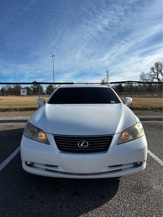2007 Lexus ES 5th Gen - Image 3 of 10