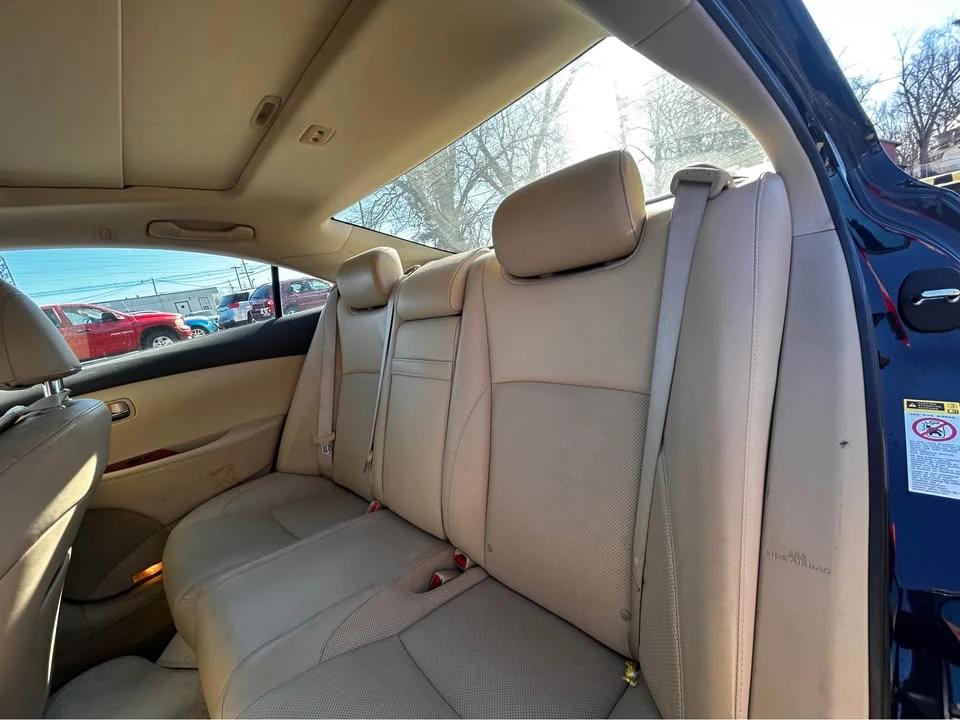2007 Lexus ES 4th Gen - Image 8 of 12