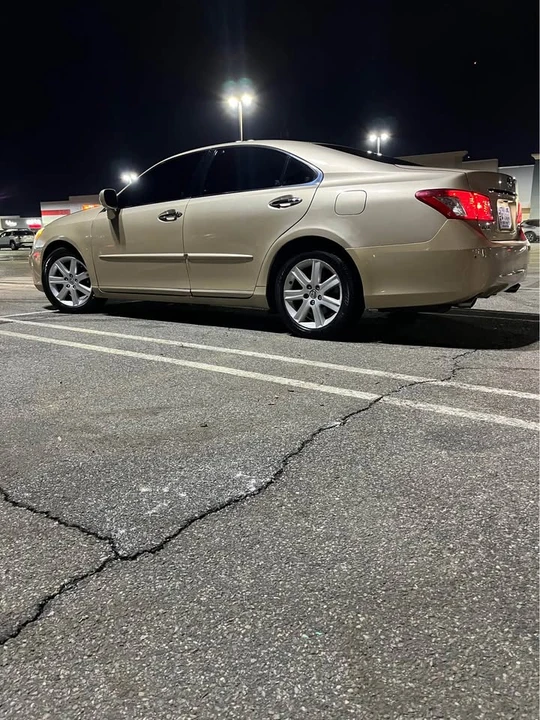 2007 Lexus ES 5th Gen - Image 6 of 10