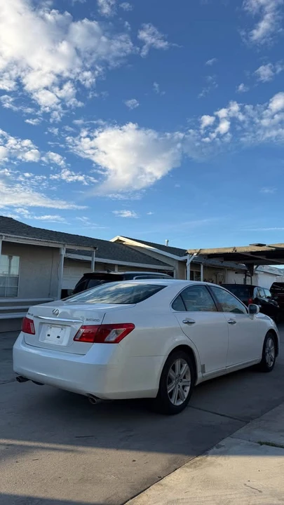 2007 Lexus ES 5th Gen - Image 3 of 9