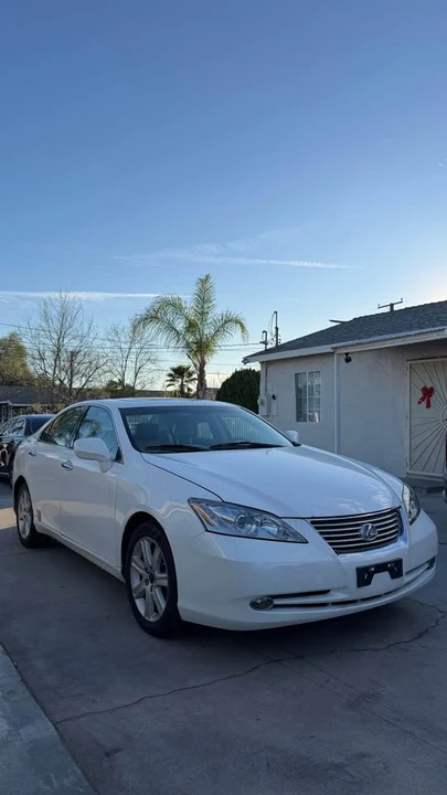 2007 Lexus ES 5th Gen - Image 2 of 9