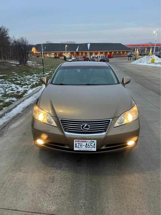 2007 Lexus ES 5th Gen - Image 3 of 11