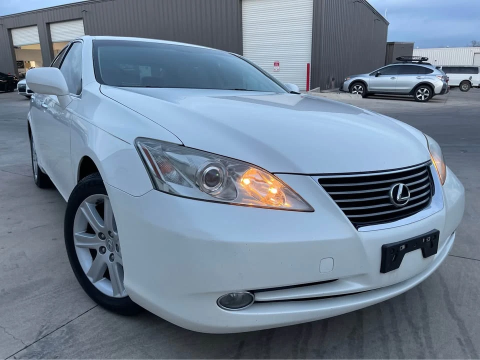 2007 Lexus ES 5th Gen - Image 2 of 20