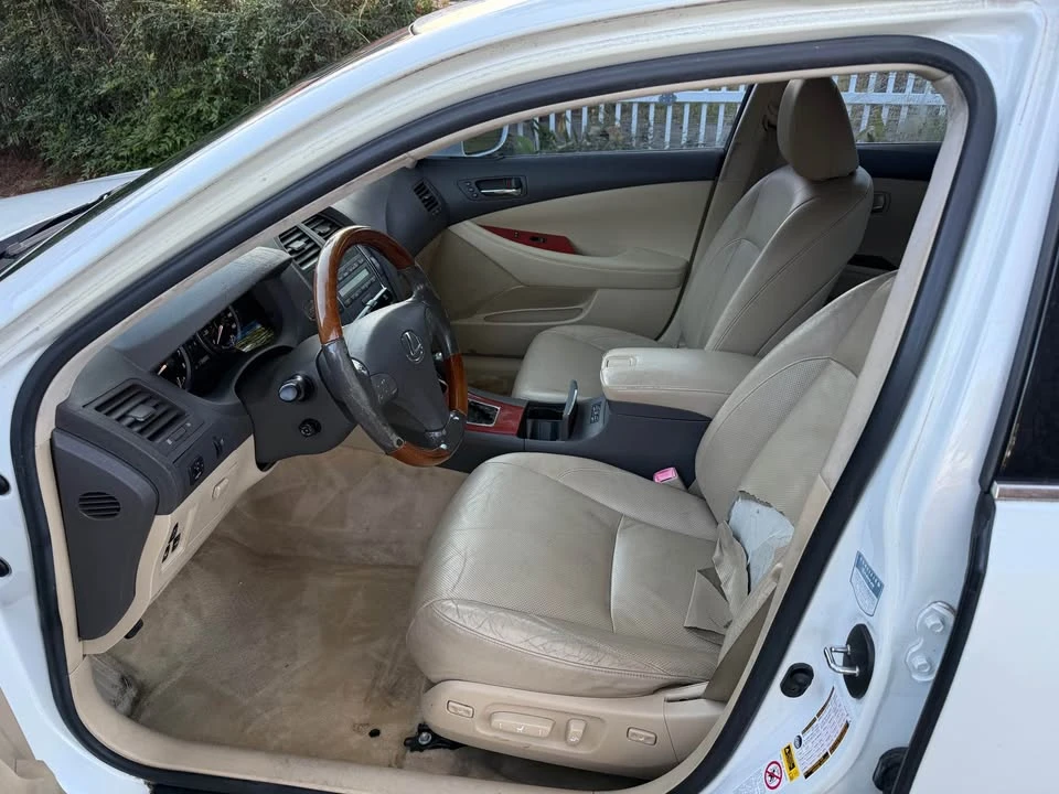 2007 Lexus ES 5th Gen - Image 5 of 10