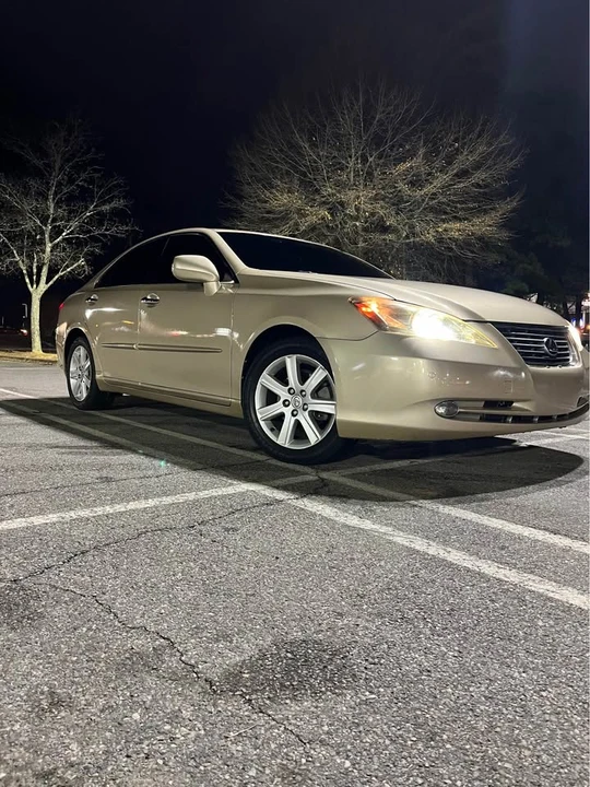2007 Lexus ES 5th Gen - Image 5 of 10