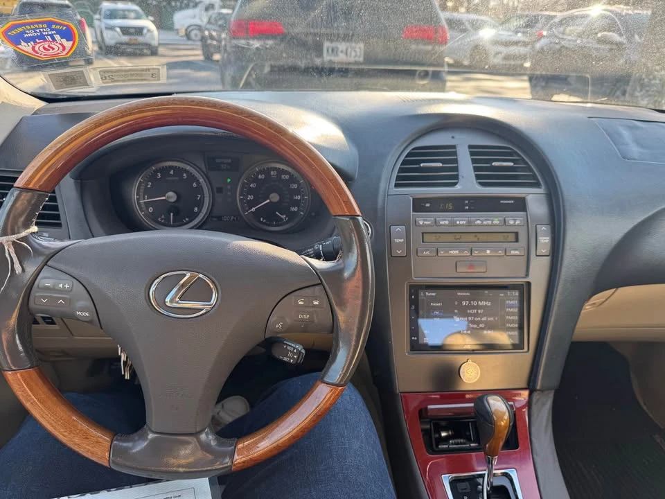 2007 Lexus ES 5th Gen - Image 7 of 12