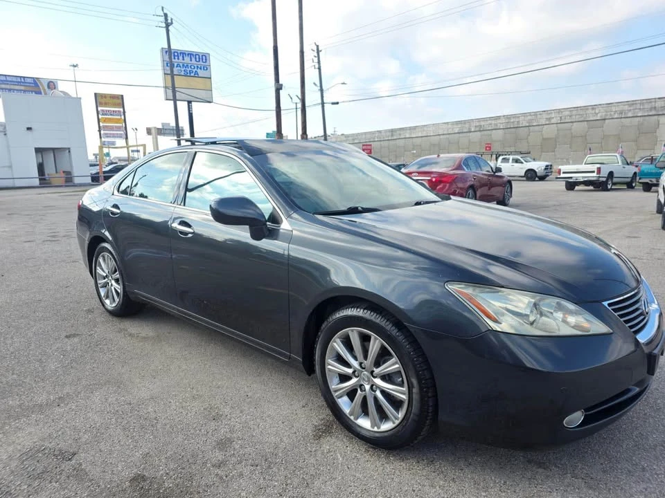 2007 Lexus ES 5th Gen - Image 3 of 18