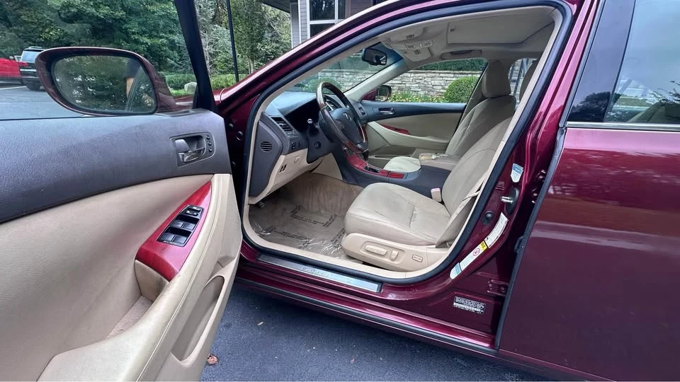 2007 Lexus ES 4th Gen - Image 9 of 14