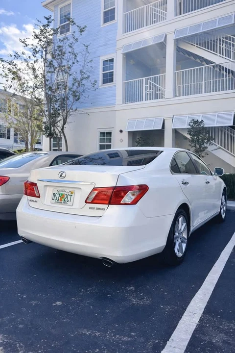 2007 Lexus ES 5th Gen - Image 2 of 6