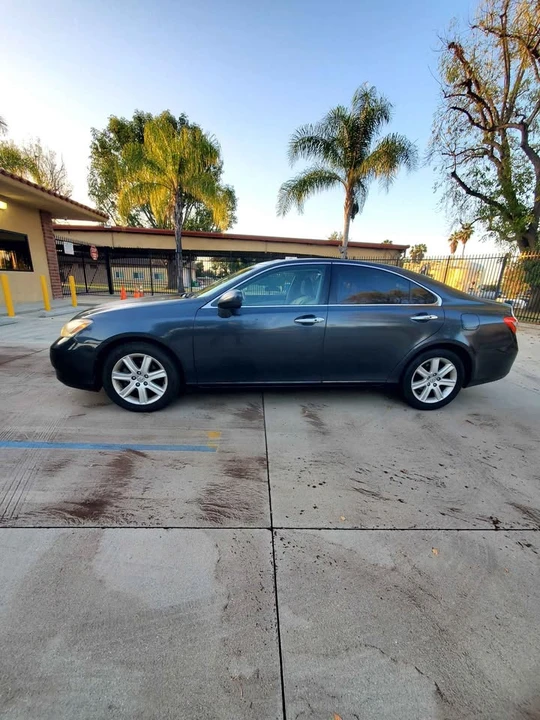 2007 Lexus ES 5th Gen - Image 2 of 20