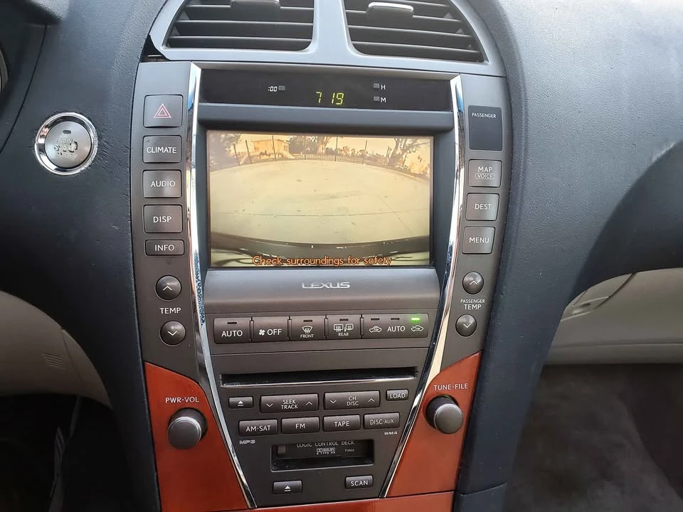2007 Lexus ES 5th Gen - Image 14 of 20