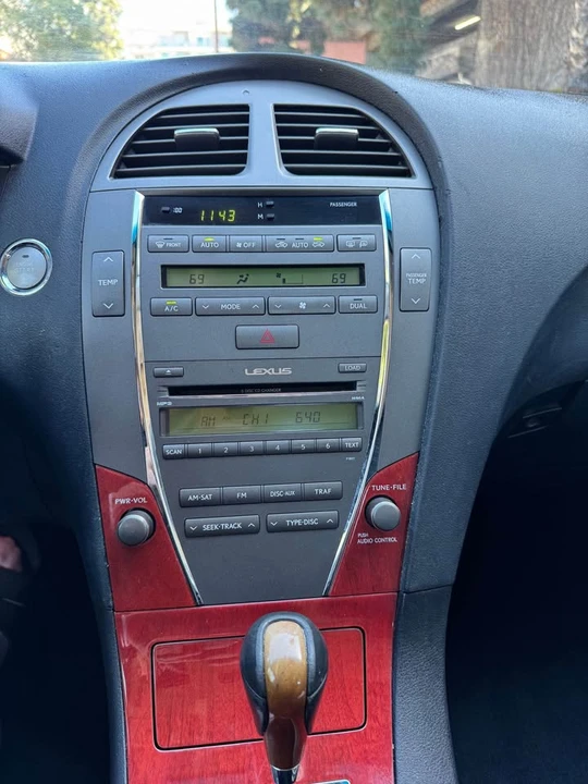 2007 Lexus ES 5th Gen - Image 11 of 20