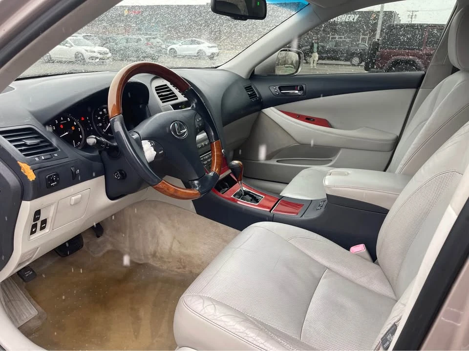 2007 Lexus ES 5th Gen - Image 10 of 13