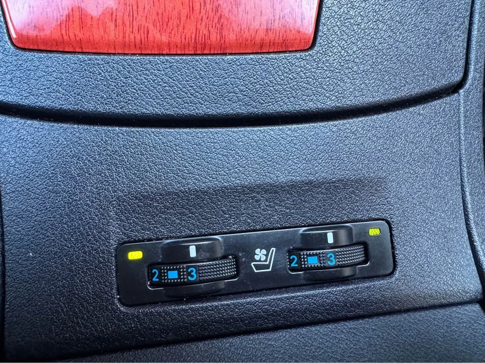 2007 Lexus ES 5th Gen - Image 10 of 20
