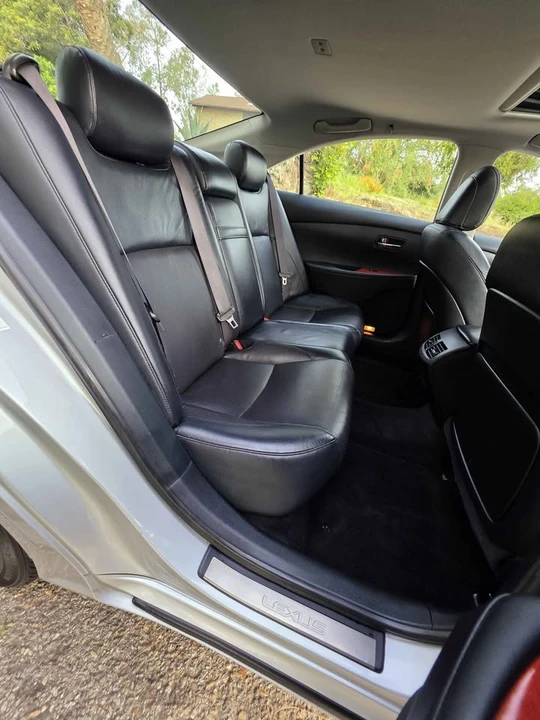 2007 Lexus ES 5th Gen - Image 10 of 13
