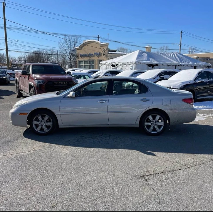 2007 Lexus ES 5th Gen - Image 2 of 11