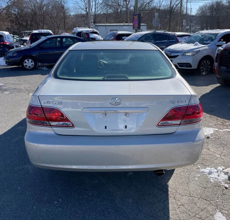 2007 Lexus ES 5th Gen - Image 4 of 11