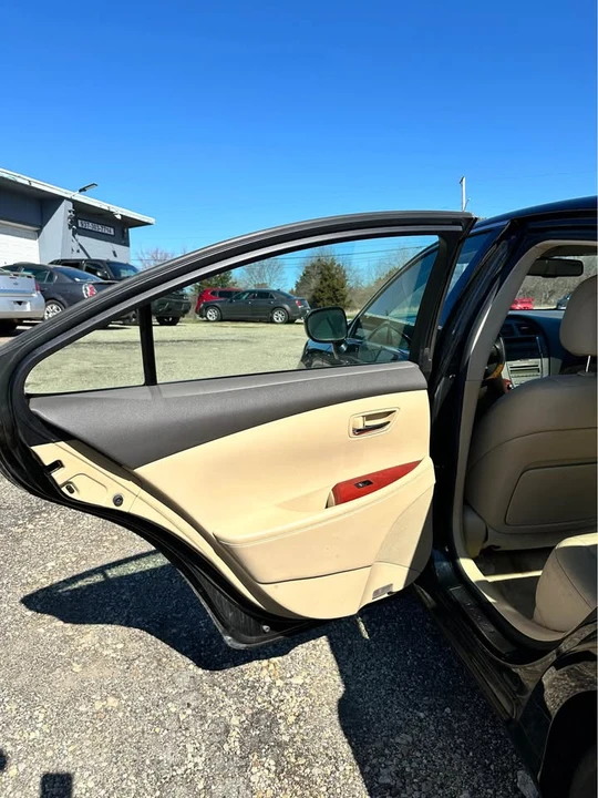 2007 Lexus ES 5th Gen - Image 9 of 19