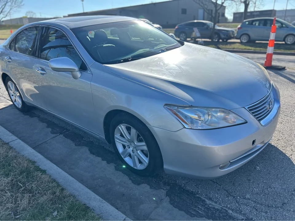 2007 Lexus ES 5th Gen - Image 2 of 6