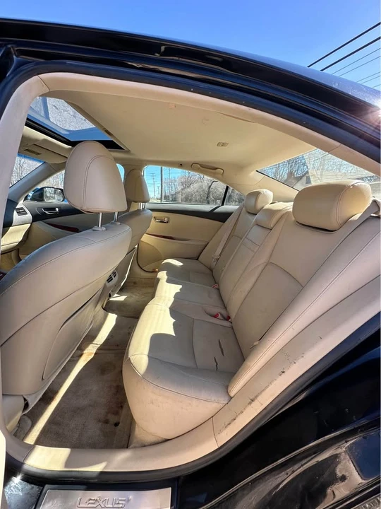2007 Lexus ES 5th Gen - Image 10 of 19