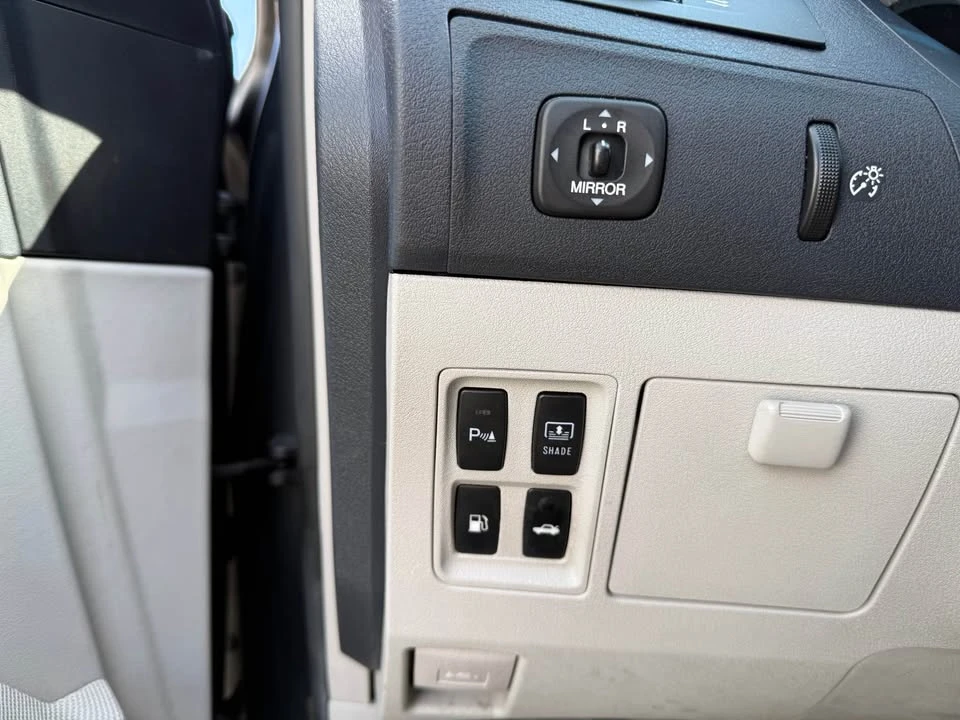 2007 Lexus ES 5th Gen - Image 13 of 14