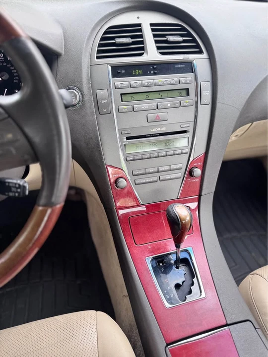2007 Lexus ES 5th Gen - Image 7 of 9