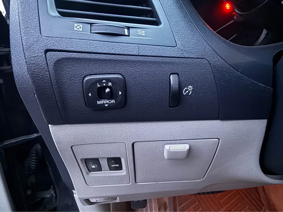 2007 Lexus ES 5th Gen - Image 15 of 19