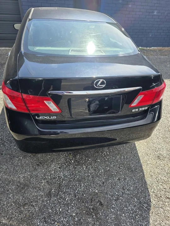 2007 Lexus ES 5th Gen - Image 2 of 3