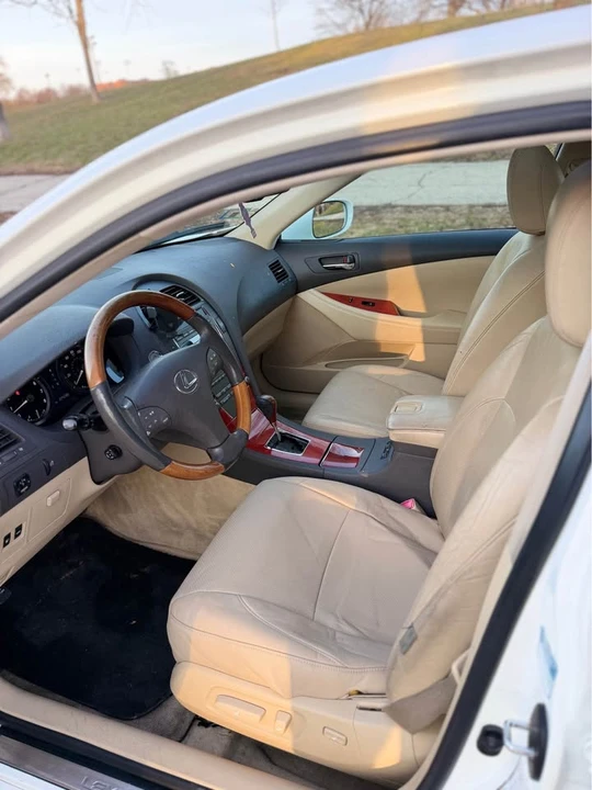 2007 Lexus ES 5th Gen - Image 9 of 11