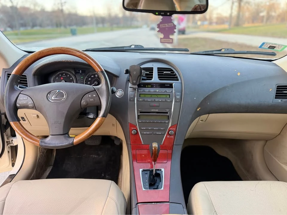 2007 Lexus ES 5th Gen - Image 10 of 11