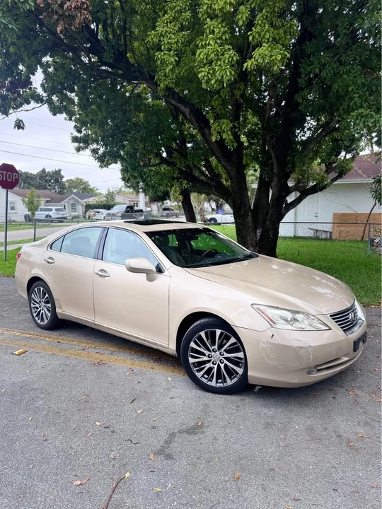 2007 Lexus ES 5th Gen - Image 4 of 9