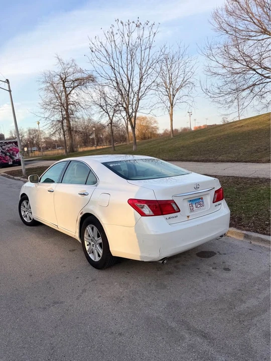 2007 Lexus ES 5th Gen - Image 5 of 11