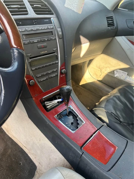 2007 Lexus ES 5th Gen - Image 10 of 11