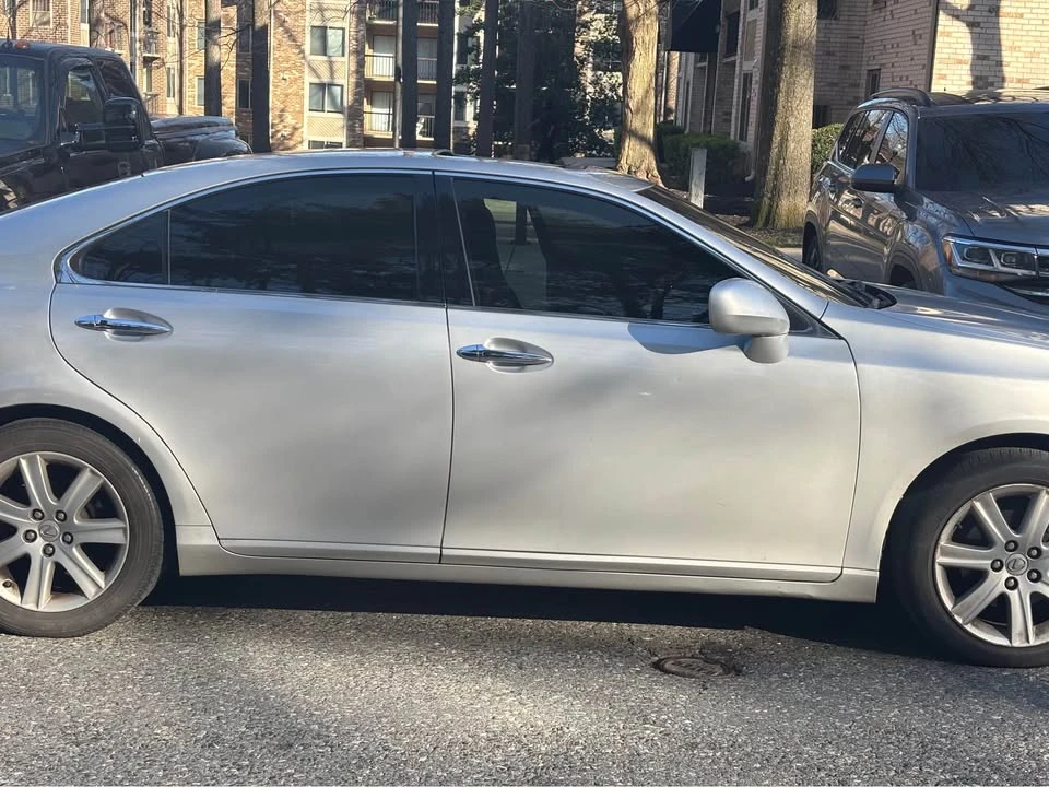 2007 Lexus ES 5th Gen - Image 2 of 5