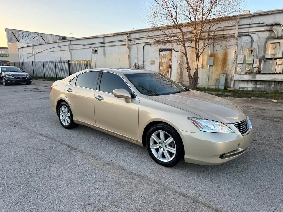 2007 Lexus ES 5th Gen - Image 3 of 19