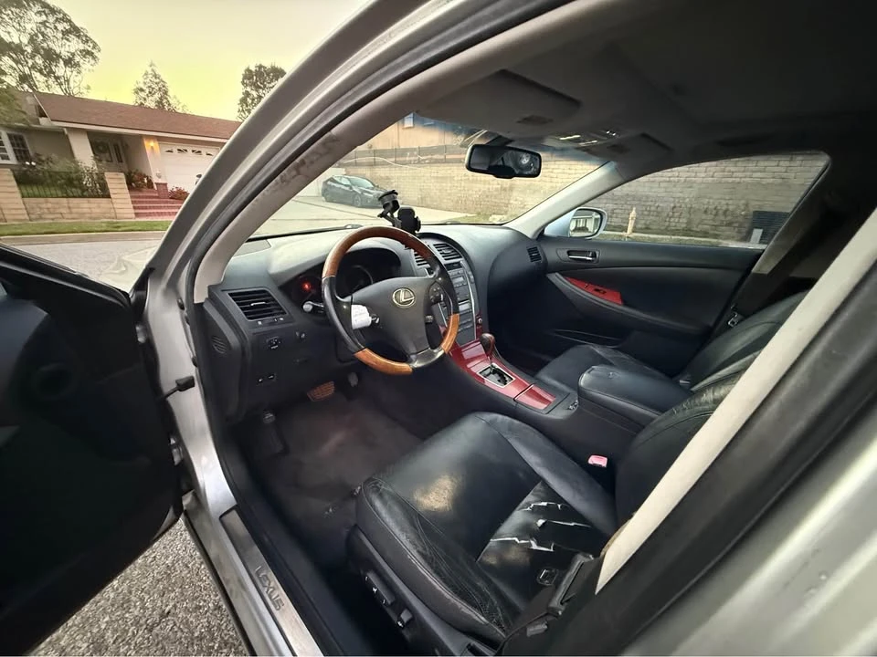2007 Lexus ES 5th Gen - Image 8 of 11