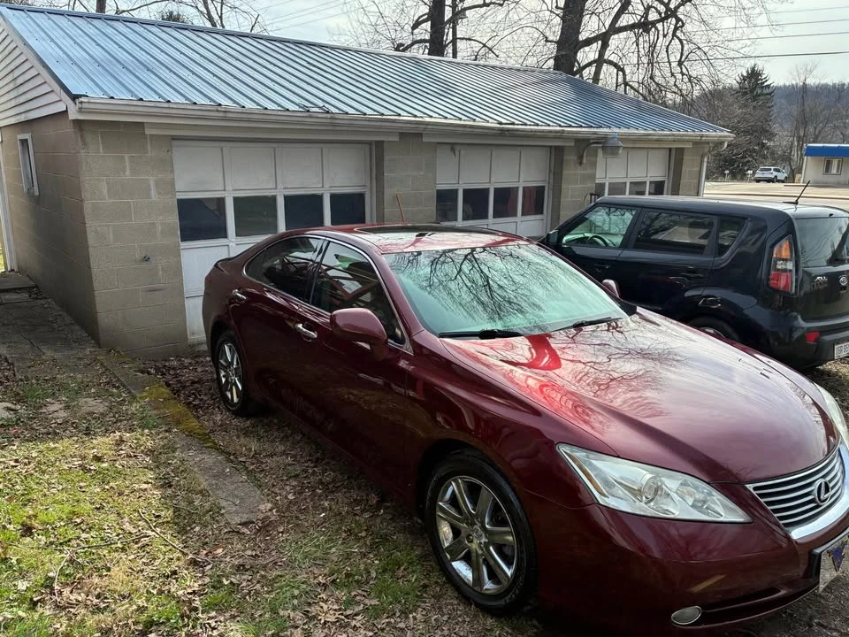2007 Lexus ES 5th Gen - Image 2 of 11