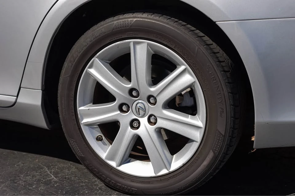2007 Lexus ES 5th Gen - Image 9 of 10