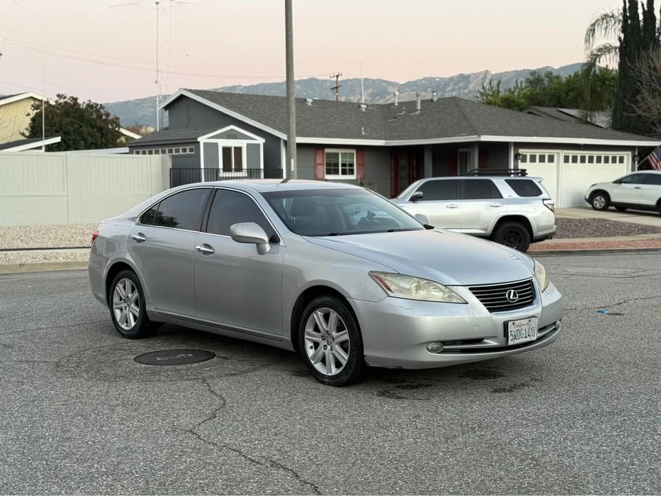 2007 Lexus ES 5th Gen - Image 2 of 11