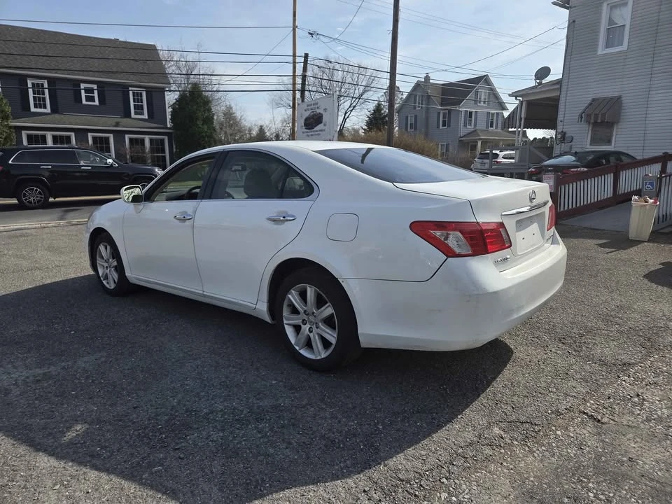 2007 Lexus ES 5th Gen - Image 3 of 10