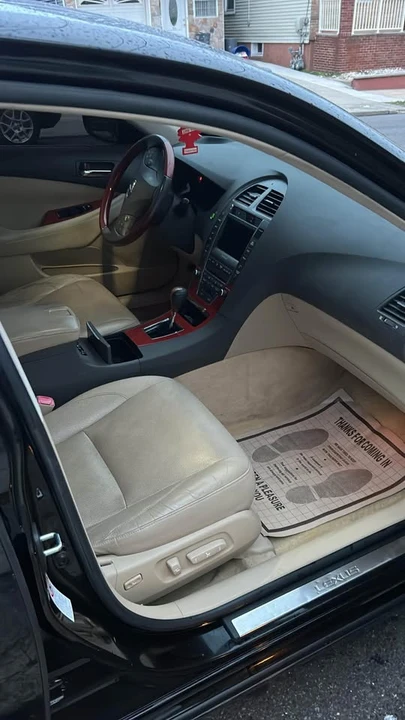 2007 Lexus ES 5th Gen - Image 12 of 17
