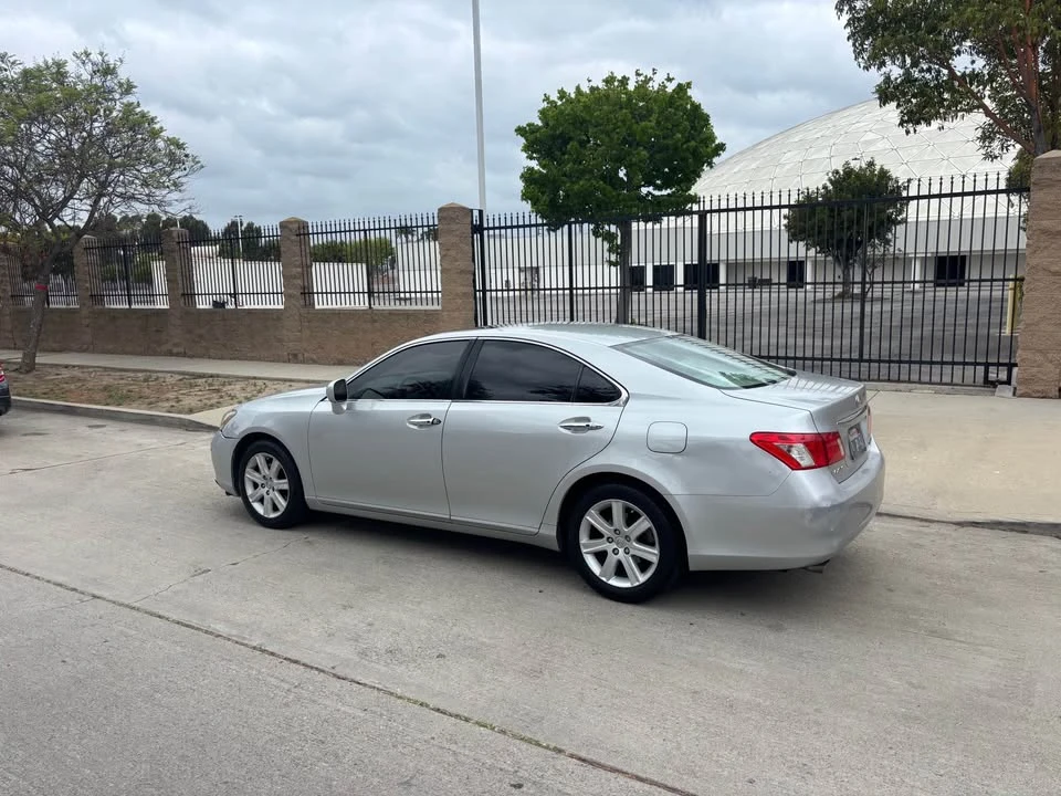 2007 Lexus ES 5th Gen - Image 6 of 9