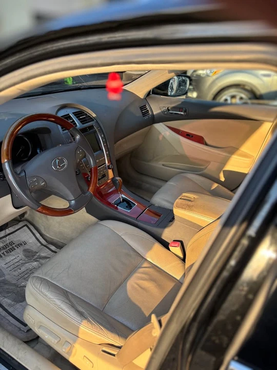 2007 Lexus ES 5th Gen - Image 7 of 10