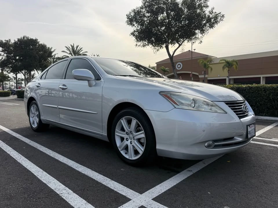 2007 Lexus ES 5th Gen - Image 3 of 17